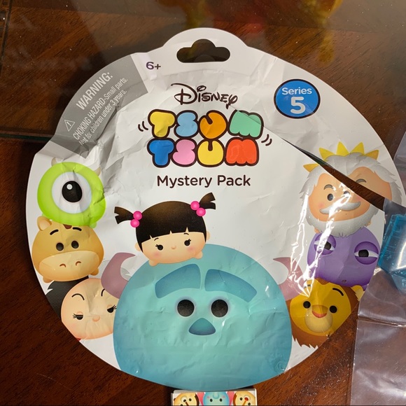 New Tsum Tsum Open Blind Bag Series 5 Frozen Elsa - Picture 2 of 8
